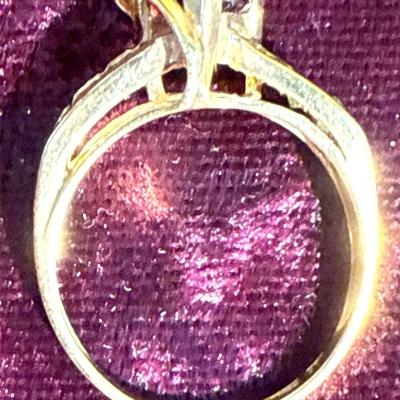 13-10K stamped Ring/size 7.75/2.57 grams