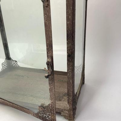 324 Vintage Design Glass Paneled Lantern