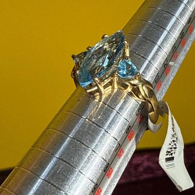 14-10K stamped ring/size7/3.19 g