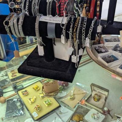 Sale Photo Thumbnail #185