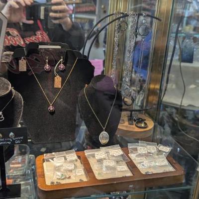 Sale Photo Thumbnail #208