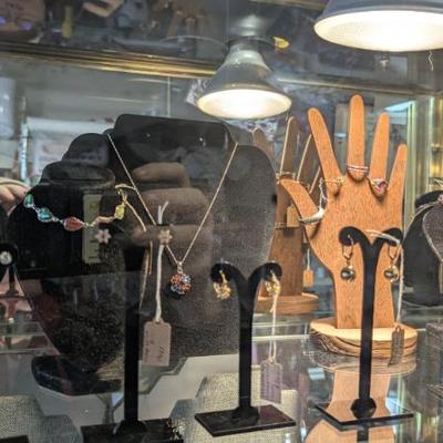 Sale Photo Thumbnail #213