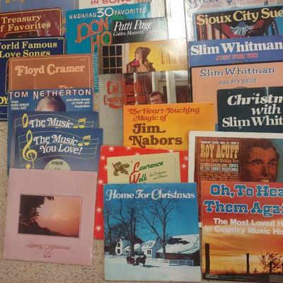 VARIETY OF MUSIC ON VINYL RECORD ALBUMS