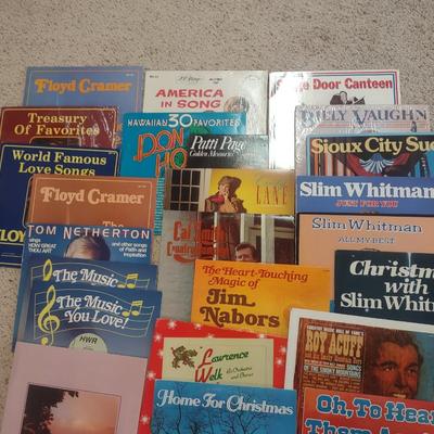 VARIETY OF MUSIC ON VINYL RECORD ALBUMS