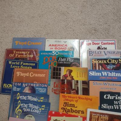 VARIETY OF MUSIC ON VINYL RECORD ALBUMS