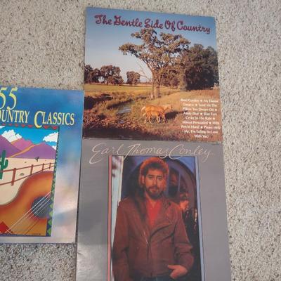 COUNTRY CLASSICS ON VINYL RECORD ALBUMS