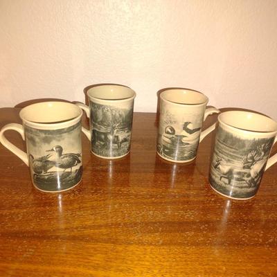 4 DESIGNPAC COFFEE MUGS WITH DUCKS AND DEER