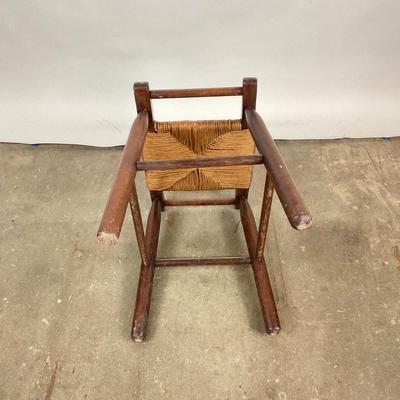 582 Vintage Rush Seat Stool