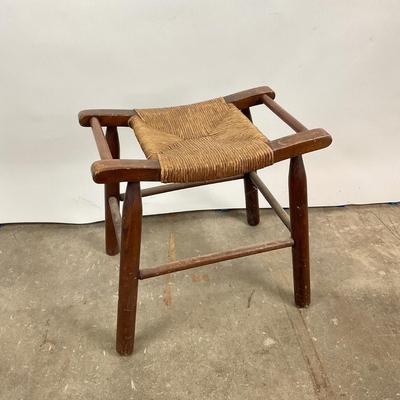 582 Vintage Rush Seat Stool