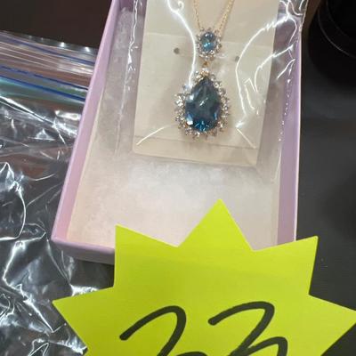 Sale Photo Thumbnail #187: 10kt pendant