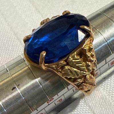 Sale Photo Thumbnail #215: 38-Stunning 10k ring/size 7.5/5.57 g