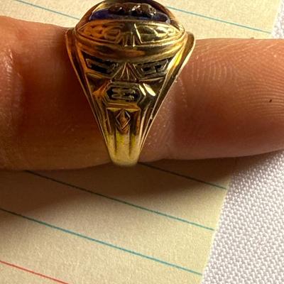 Sale Photo Thumbnail #232: 40-10K Ring/7.29g/size6