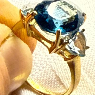 Sale Photo Thumbnail #238: 41-14K stamped Ring/4.7 g/Size 8