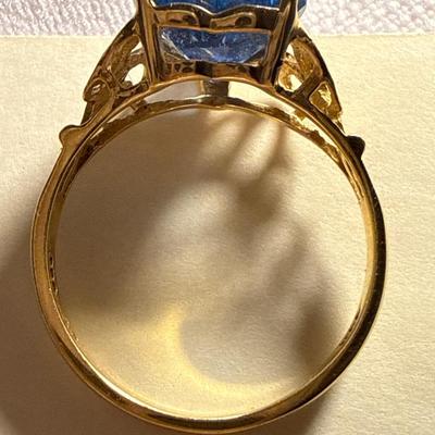 Sale Photo Thumbnail #253: 43-14k stamped ring/3.1 g/size 8