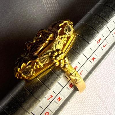 Sale Photo Thumbnail #278: 46-10k stamped Ring/sz 6.5/4.8g