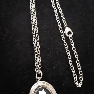 Locket Fashion Necklace