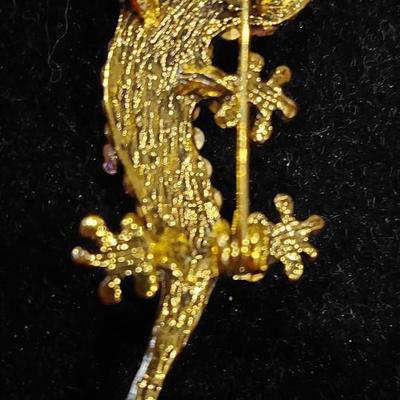 Fashion Brooch