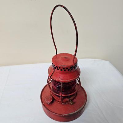 Vintage Dietz Traffic Gard No. 40 & Handlan Kerosene Lamps (G1-JS)