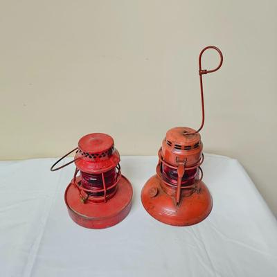 Vintage Dietz Traffic Gard No. 40 & Handlan Kerosene Lamps (G1-JS)