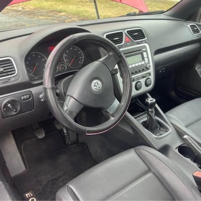 Sale Photo Thumbnail #6: 2009 Volkswagen Beetle EOS Convertible. Runs & drives great. Convertible top is in good working order. Recently serviced by Roberts Volkswagen in Newton, NC. A new clutch & pressure plate were installed. Inside is in excellent shape with no noticeable con