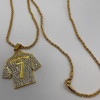 Ronaldo jersey pendant necklace