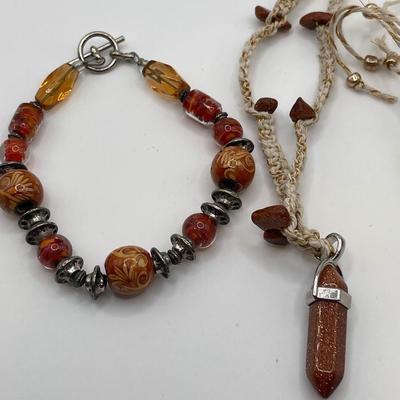 Sand stone necklace and bracelet