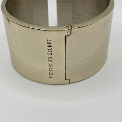 Victoria’s Secret bracelet and KIAM family necklace