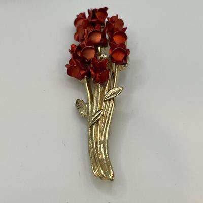 Vintage pins and Czech glass bead bracelet