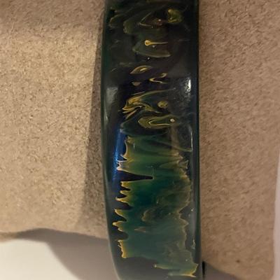 Spinach marble Bakelite bangle