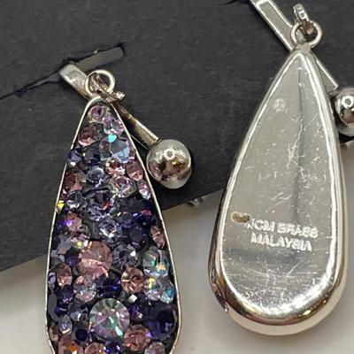 Interesting vintage clip on earrings