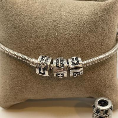 925 bracelet with some charms