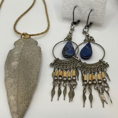 Flint arrowhead and more Native American style