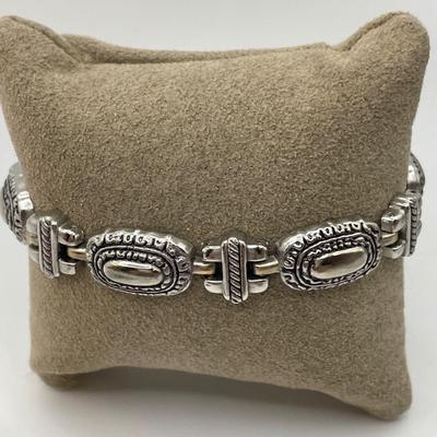 Flint arrowhead and more Native American style