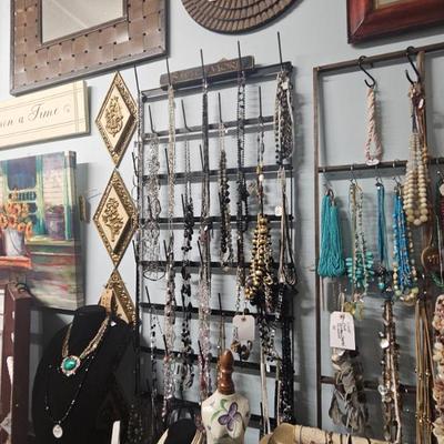 Sale Photo Thumbnail #996