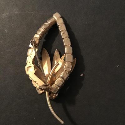 Vintage Gold Tone Brooch with clear rhinestone leaf shapes