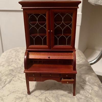 Mini doll china cabinet