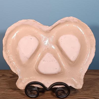 LOT 14: Scooby-Doo 2001 Magic Gumball Machine, Vintage Beanie Babies, Minnie Mouse Flower Hat & More