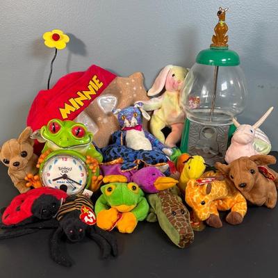 LOT 14: Scooby-Doo 2001 Magic Gumball Machine, Vintage Beanie Babies, Minnie Mouse Flower Hat & More