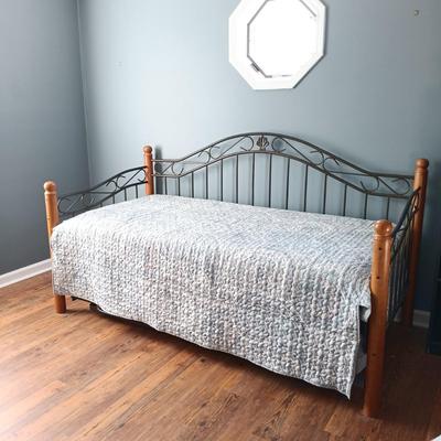 Sale Photo Thumbnail #377