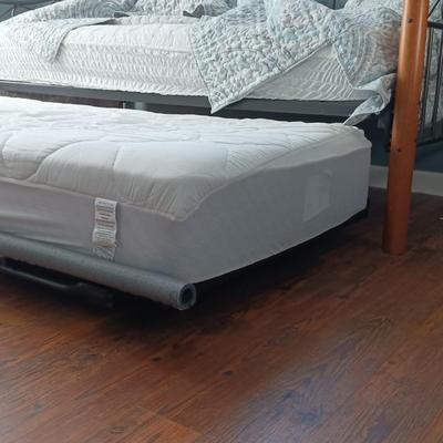 Sale Photo Thumbnail #383