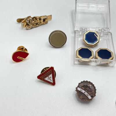 LOT 29: Vintage Otagiri Japan Gibson Mallard / Green Music Box, Collection of Pins (Avon / Irish Pins, King Bling Necklace, Cufflinks and...