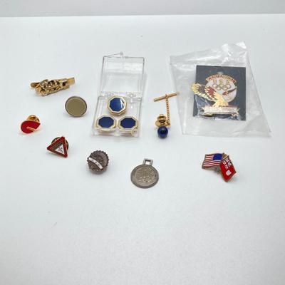 LOT 29: Vintage Otagiri Japan Gibson Mallard / Green Music Box, Collection of Pins (Avon / Irish Pins, King Bling Necklace, Cufflinks and...