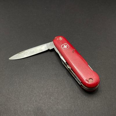 LOT 30: Vintage Wenger Delemont Switzerland Folding Pocket Utility Knife