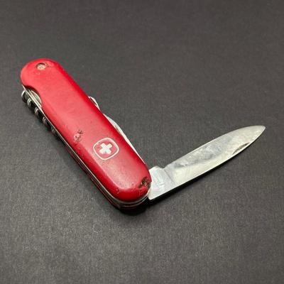 LOT 30: Vintage Wenger Delemont Switzerland Folding Pocket Utility Knife
