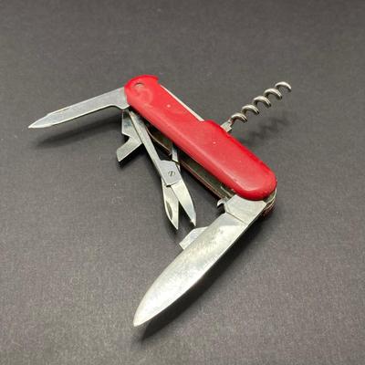 LOT 30: Vintage Wenger Delemont Switzerland Folding Pocket Utility Knife