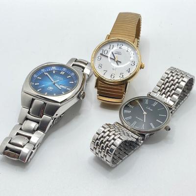 LOT 32: Watch Collection - Fossil 100 Meters Blue Calendar, Timex Water Resistant, Collezio Slim Quartz