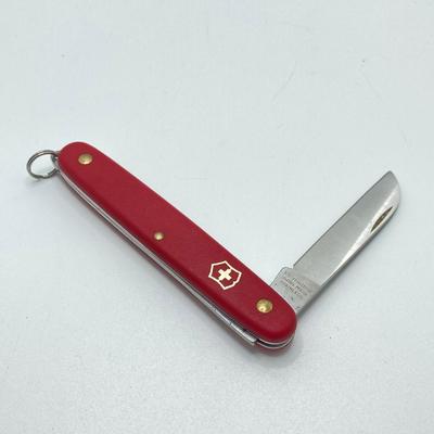 LOT 36: Vintage Victorinox Swiss Made Single Blade Folding Utility Knife, Pair of Sheffield Folding Knives, Columbia Folding Utility Tool...