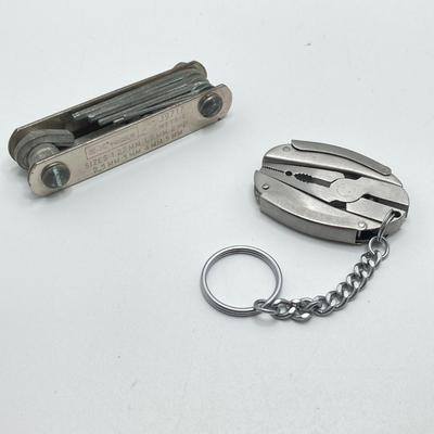 LOT 36: Vintage Victorinox Swiss Made Single Blade Folding Utility Knife, Pair of Sheffield Folding Knives, Columbia Folding Utility Tool...