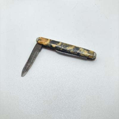 LOT 37: Antique / Vintage Pocket Knives - German Made A.W. Bradshaw & Sons and Ulster U.S.A. Scout
