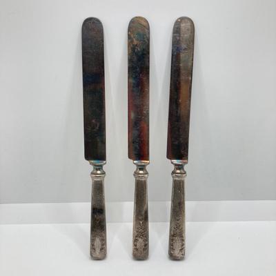 LOT 39: Sterling Monogrammed Flatware - Forks and Knives